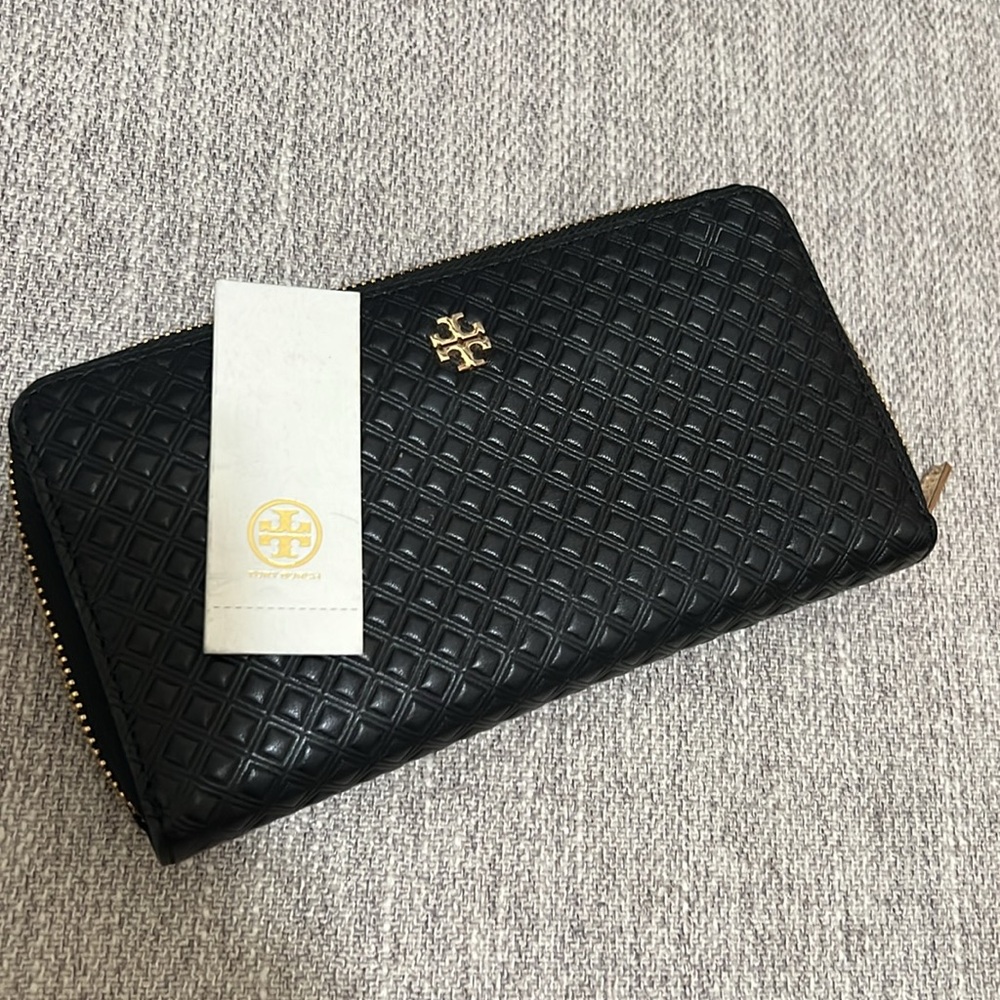 Tory Burch Embossed leather wallet